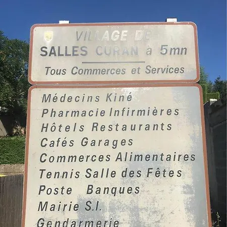 Maison Bord De De Pareloup * Salles-Curan