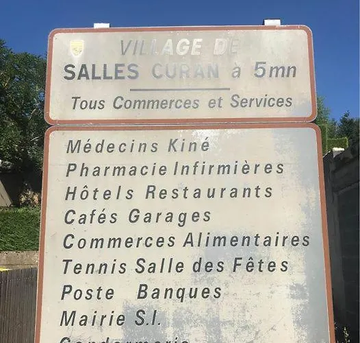 Maison Bord De De Pareloup * Salles-Curan