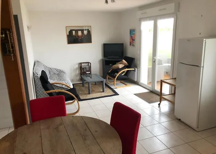 Maison Bord De De Pareloup